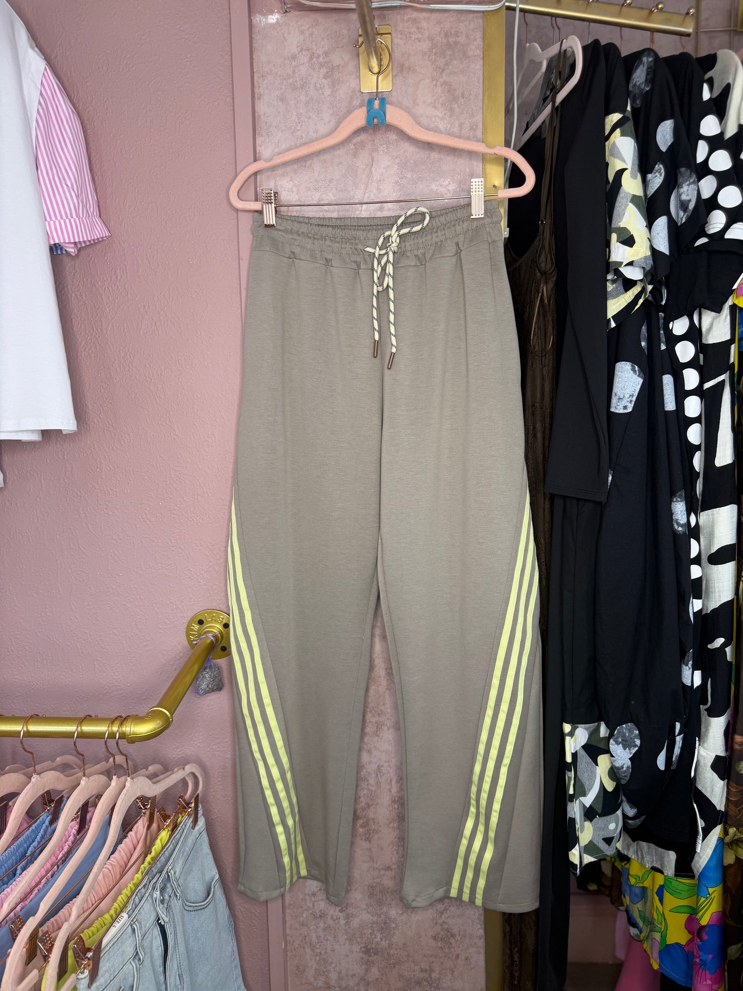 Fango stripe lounge set 🤍