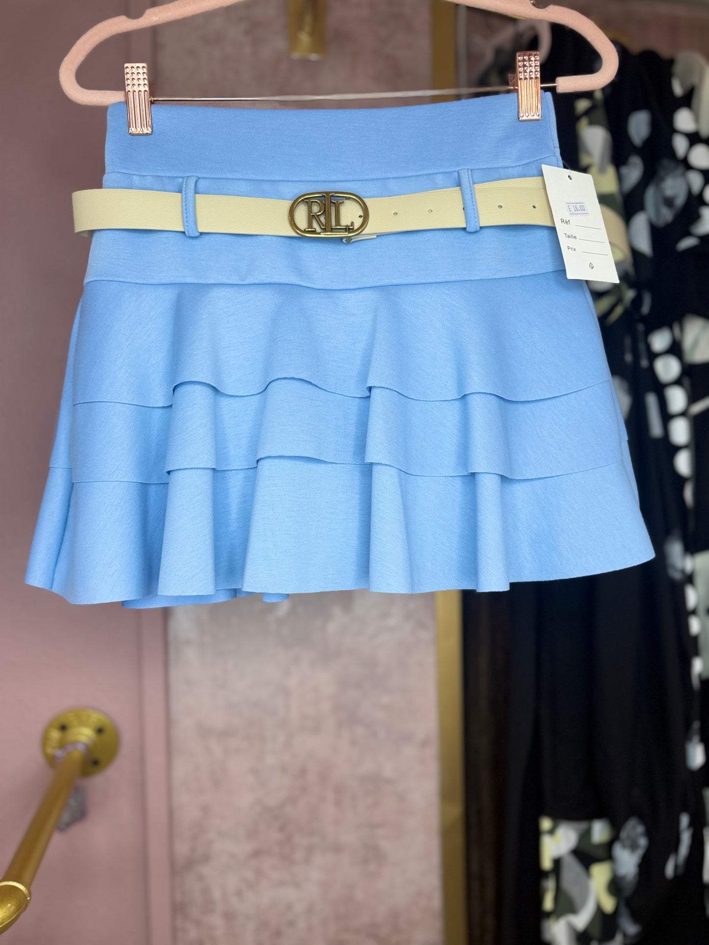 Skort (skirt with shorts) 💕
