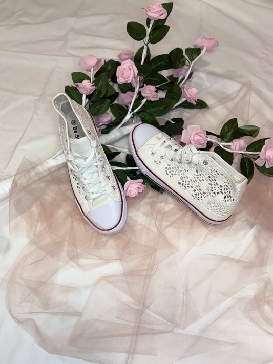 Lace High-Top Sneakers – White