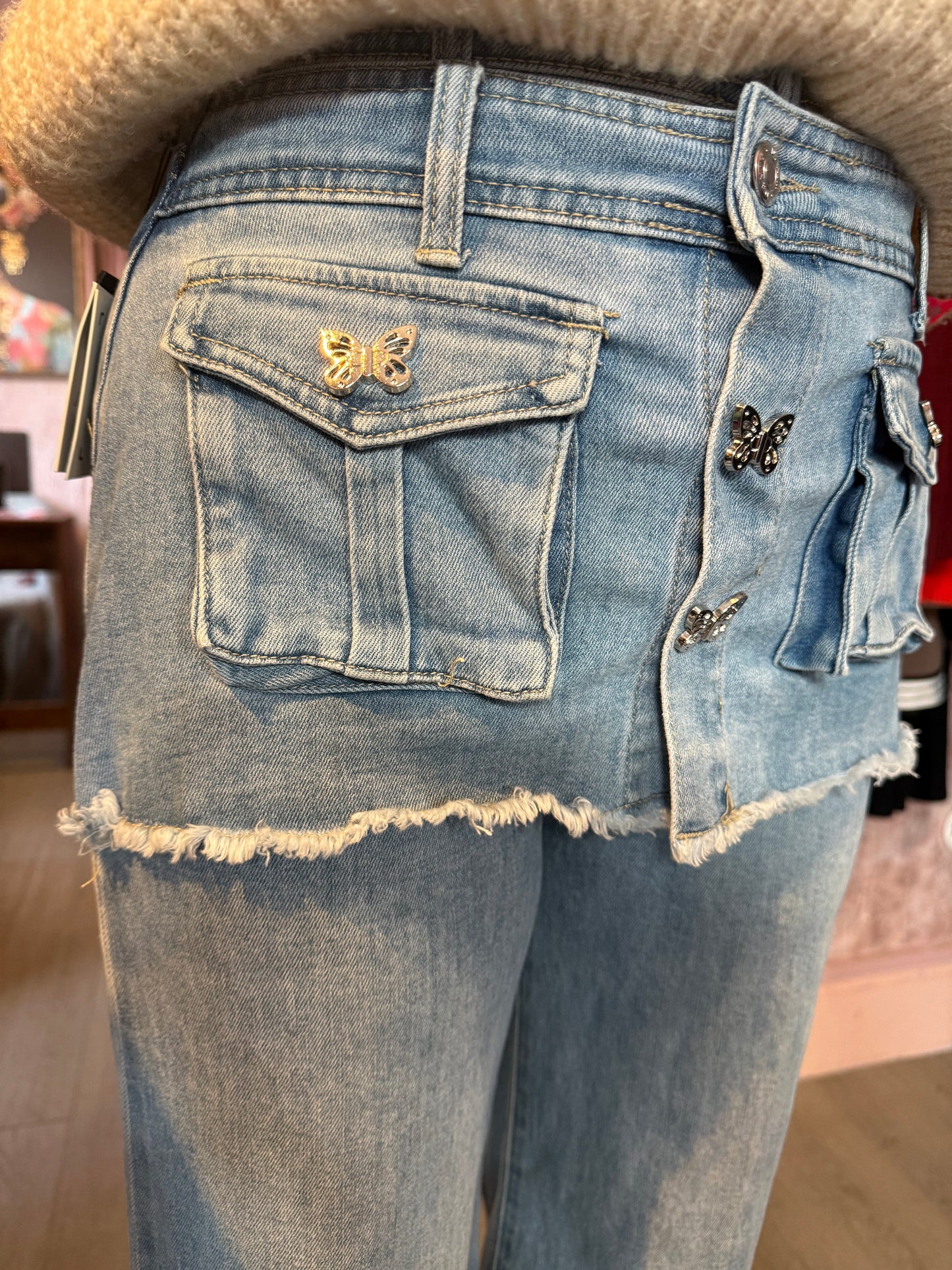 Skirt-Front Overlay Wide Leg Jeans – (Butterfly Buttons)