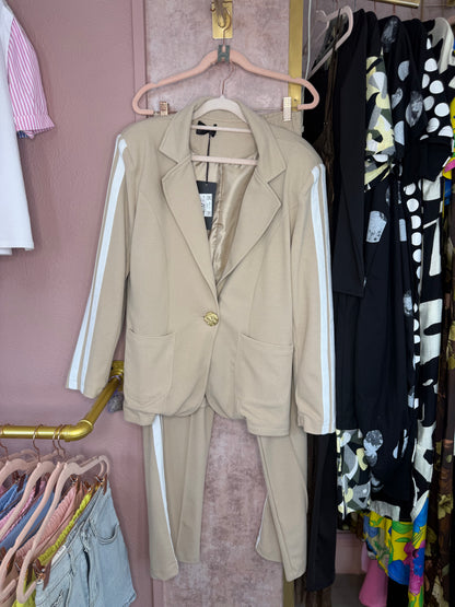 Beige stripe blazer set