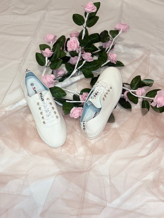 Classic White Casual Sneakers