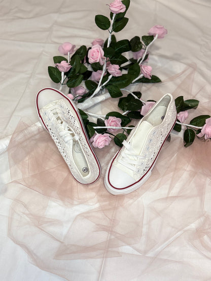 Lace Canvas Sneakers – White