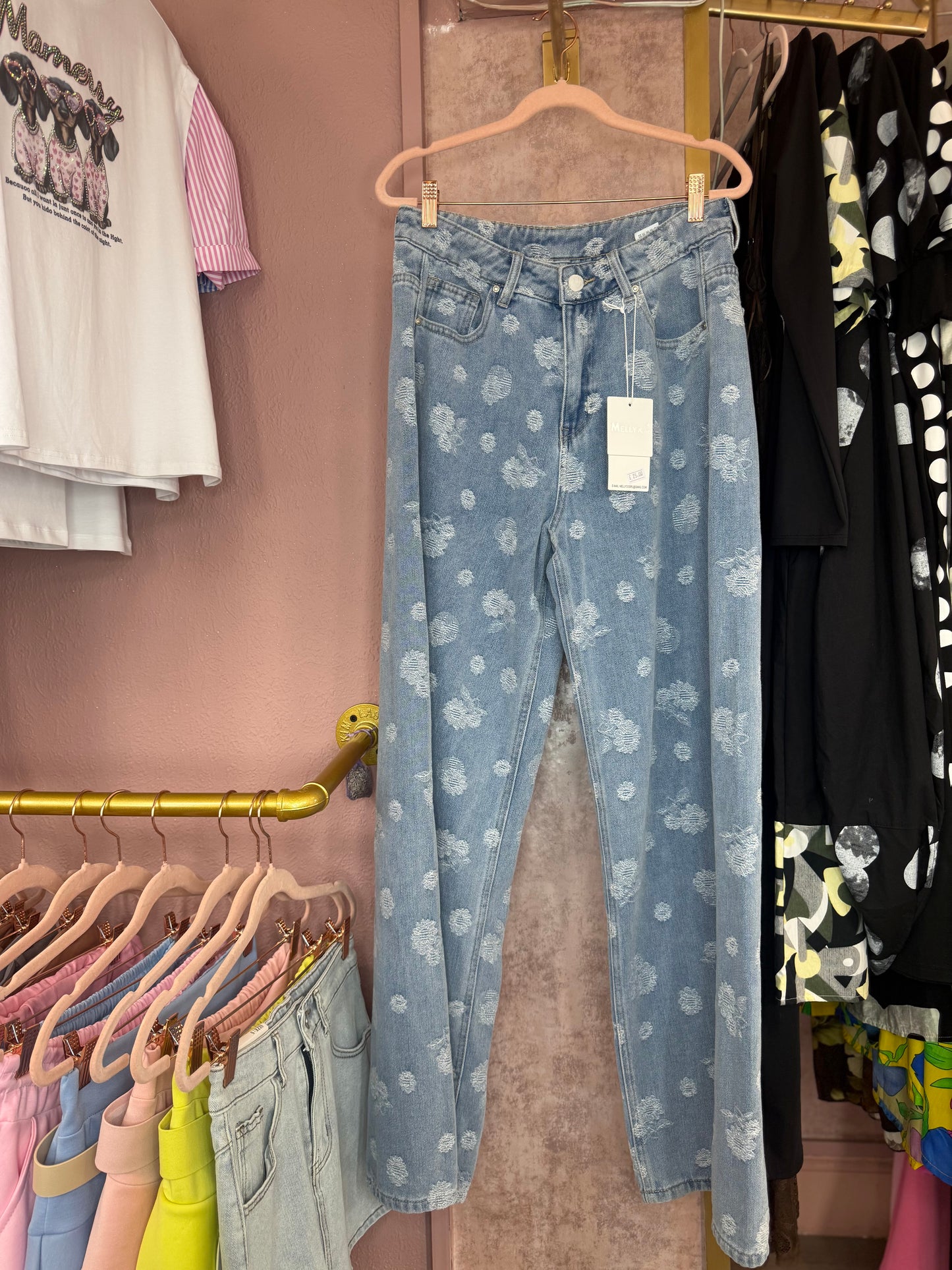 Floral detail denim jeans 🌸