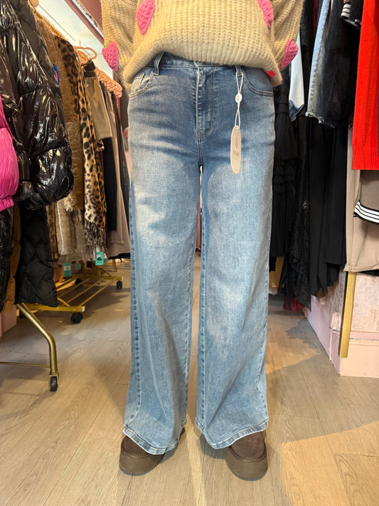 High-Waist Wide Leg Jeans